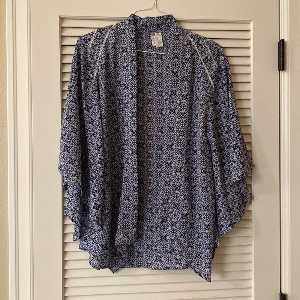 Blue and white print kimono size small.